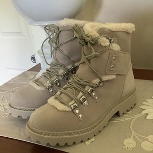 Earth Kodiak Glacier Suede Winter Boots